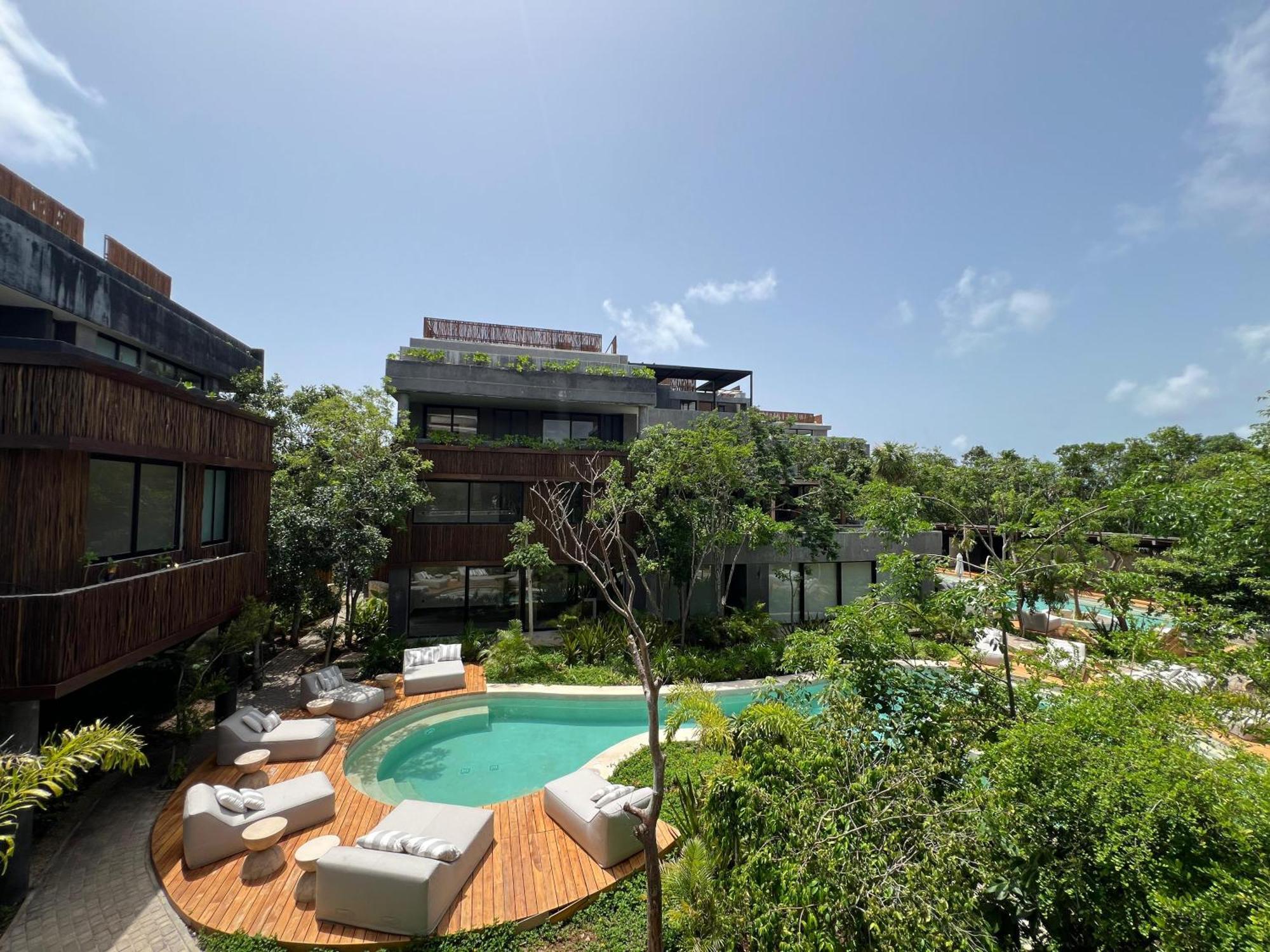 Humana In * Tulum